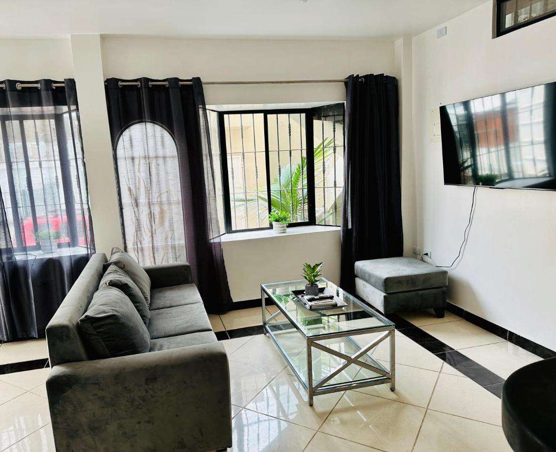 Comfortable 3-Bedroom Apartment, Close To The American Consulate Guayaquil Esterno foto
